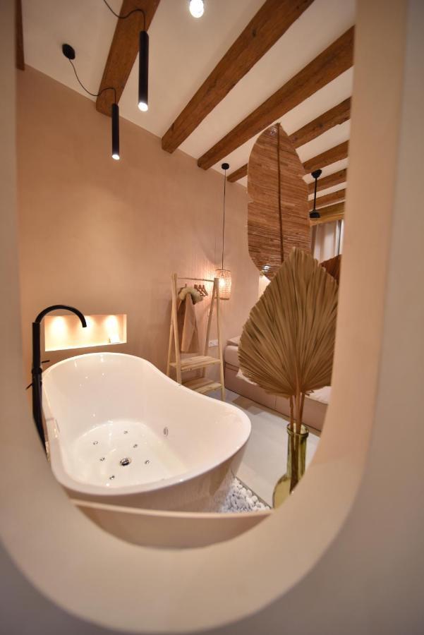 La Loge Du Reveur - Spa - Vieux-Lyon Ngoại thất bức ảnh
